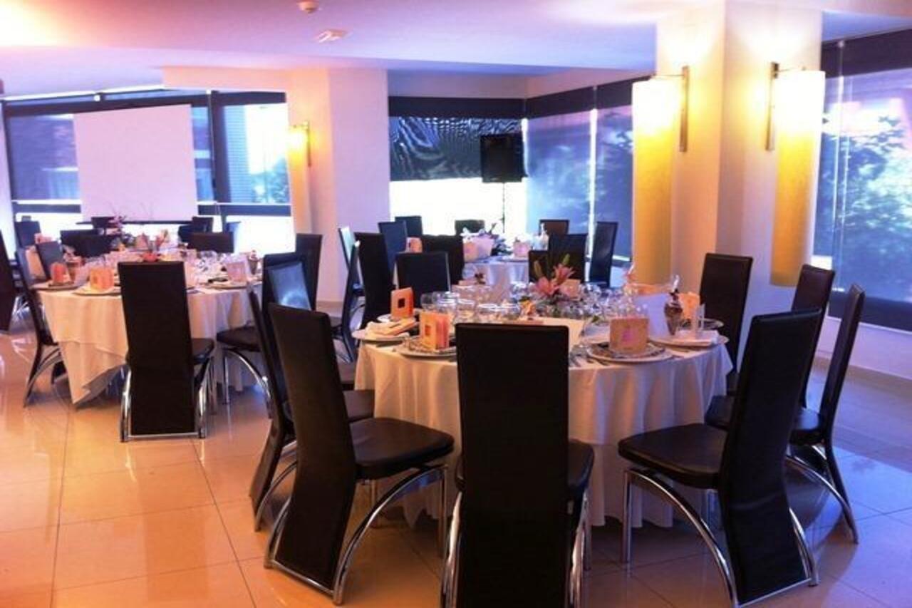 Hotel Diego'S กัมบริลส์ ภายนอก รูปภาพ